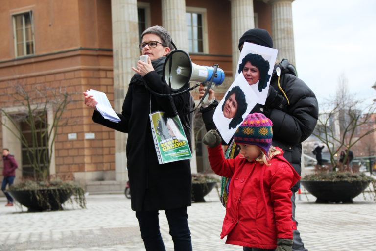 Sverige måste hörsamma hot mot människorättsaktivister